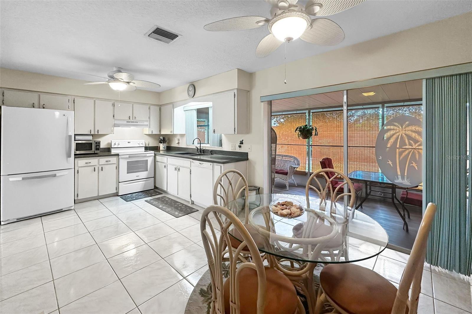 Image 17 of 50 For 1055 Loch Haven Drive S