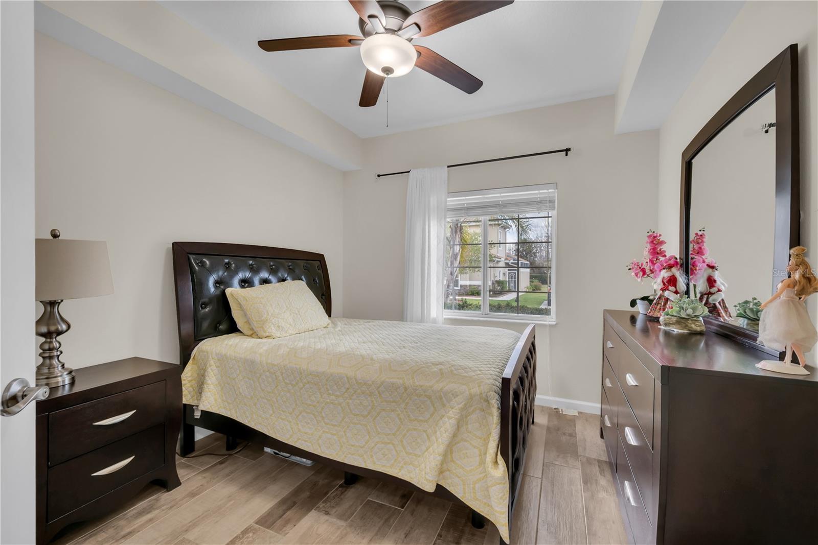 Image 17 of 37 For 1195 Godavari Way 104