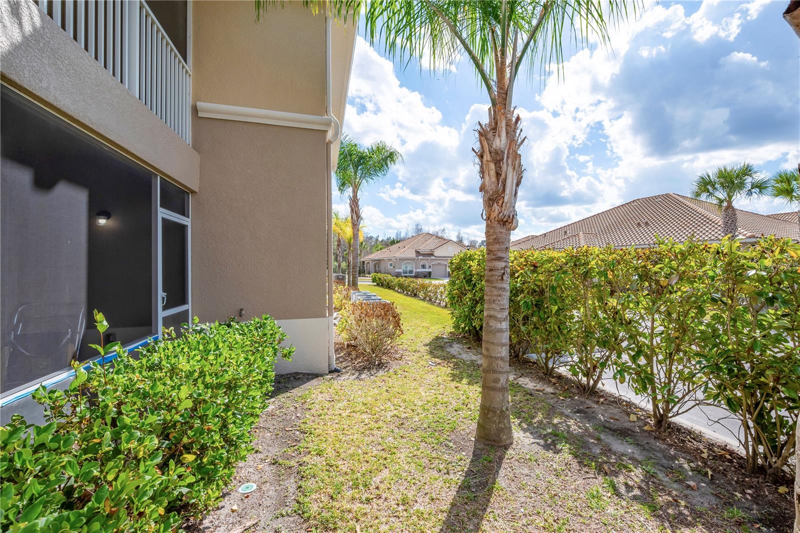 Image 27 of 37 For 1195 Godavari Way 104