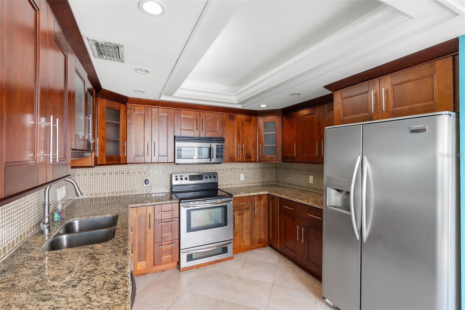 Image 26 of 57 For 1501 Gulf Boulevard 603