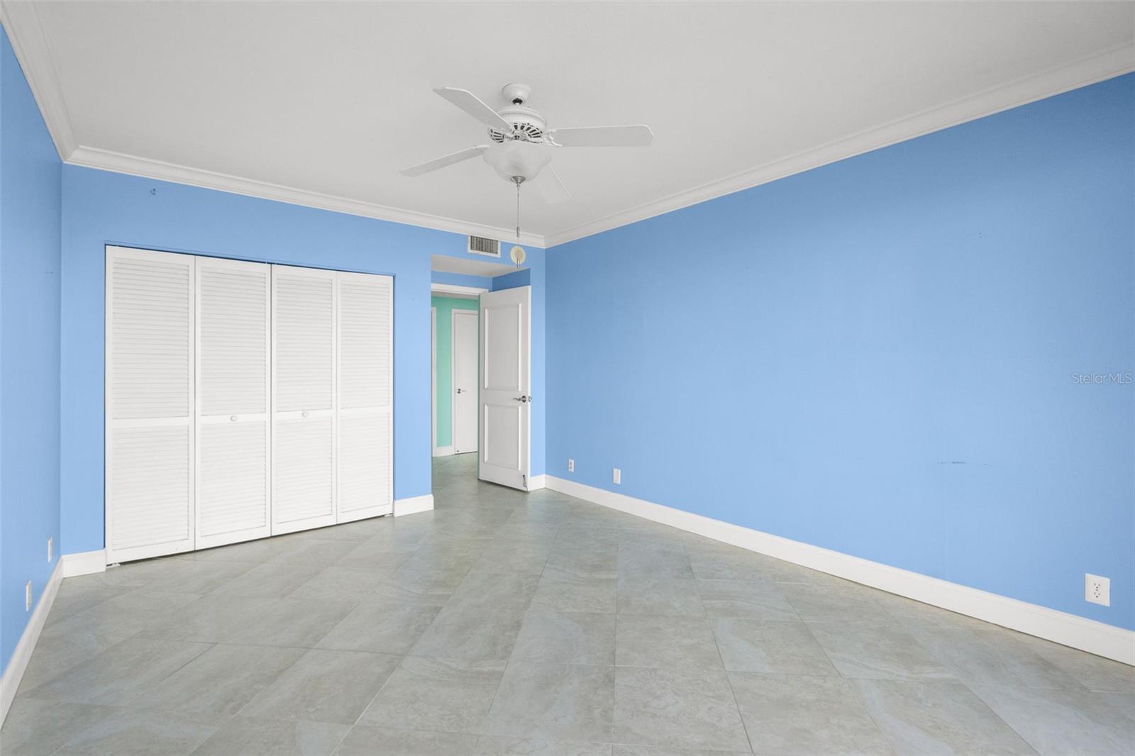 Image 46 of 57 For 1501 Gulf Boulevard 603