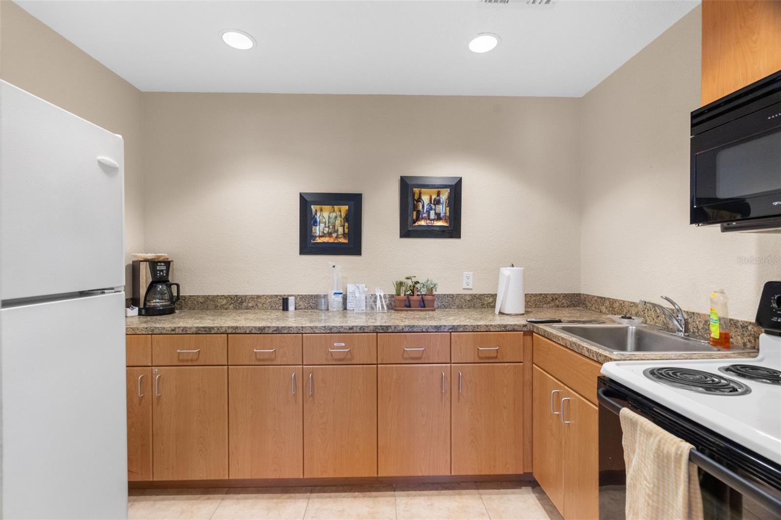 Image 52 of 57 For 1501 Gulf Boulevard 603