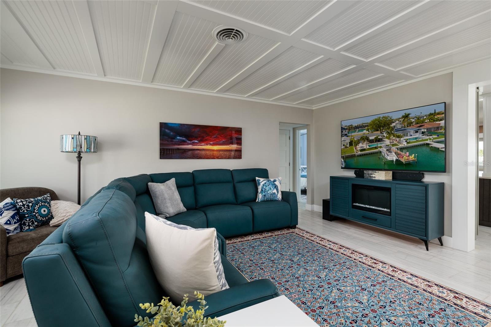 Image 10 of 60 For 11775 4th Street E