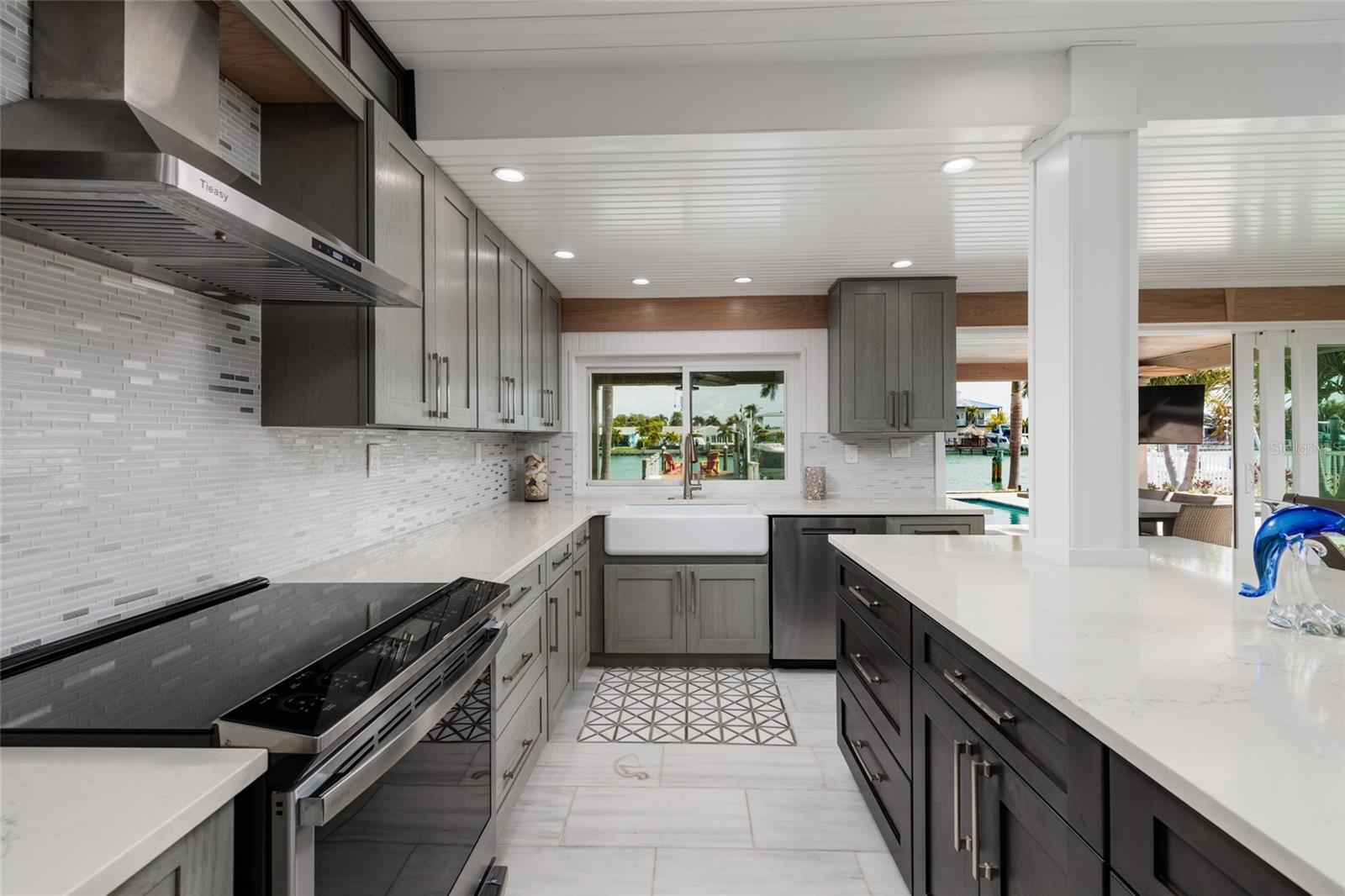 Image 19 of 60 For 11775 4th Street E