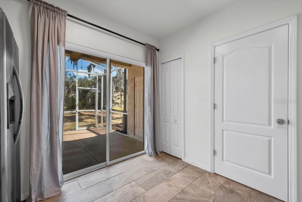 Image 10 of 30 For 15844 Fishhawk Falls Drive