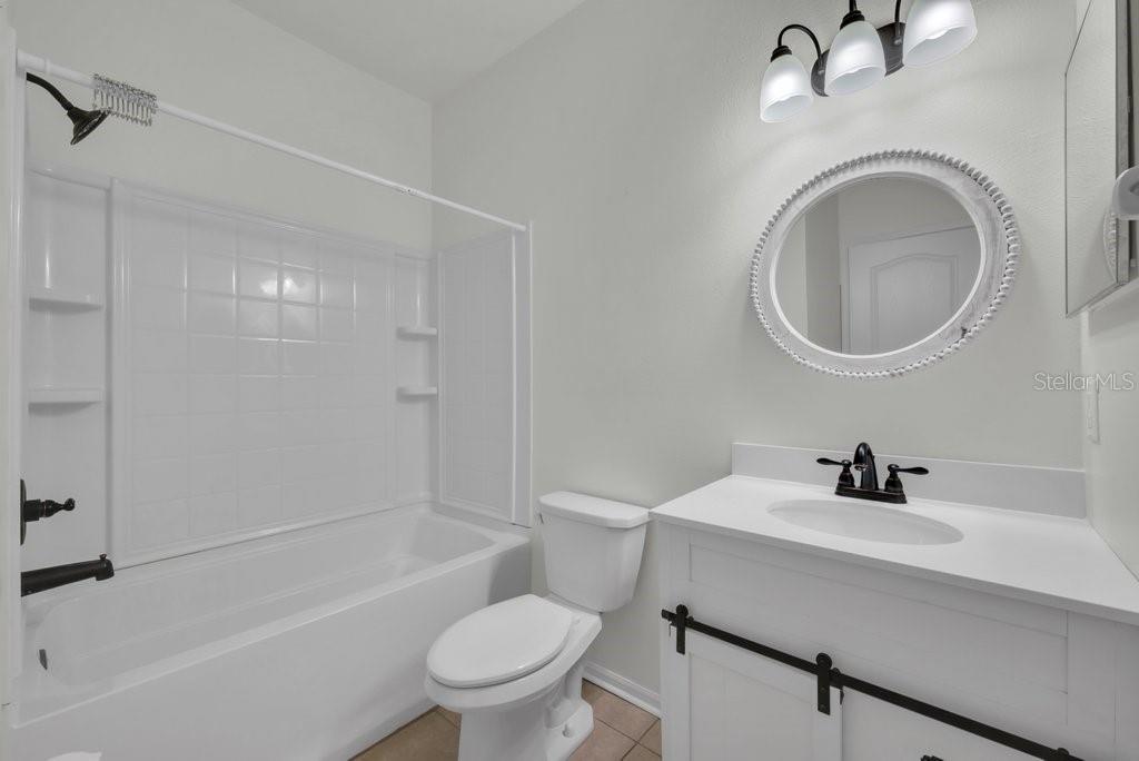 Image 19 of 30 For 15844 Fishhawk Falls Drive