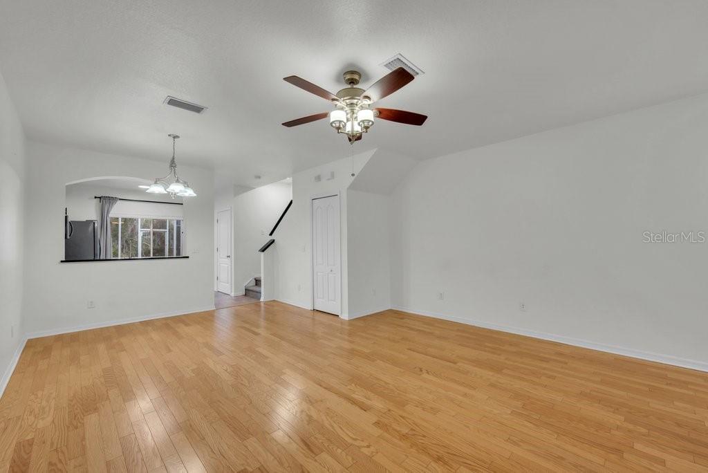 Image 4 of 30 For 15844 Fishhawk Falls Drive