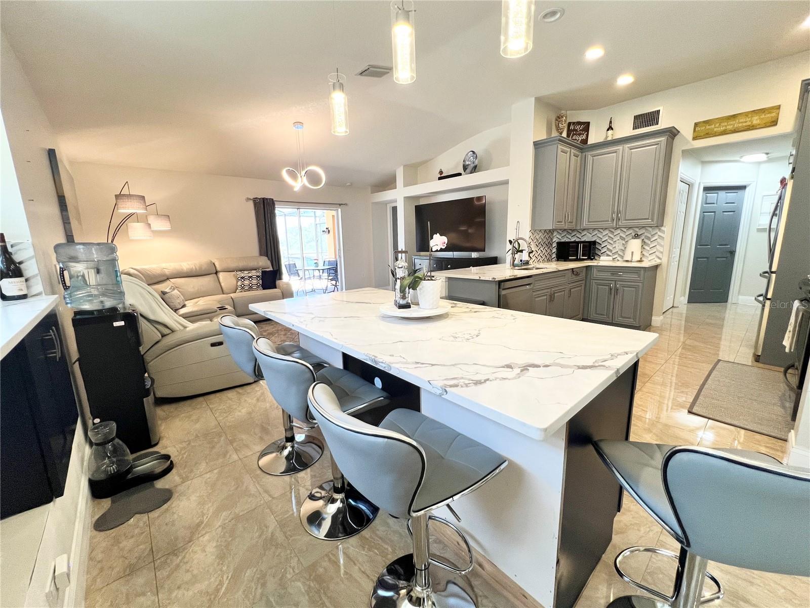 Image 16 of 54 For 31244 Crestmont Court