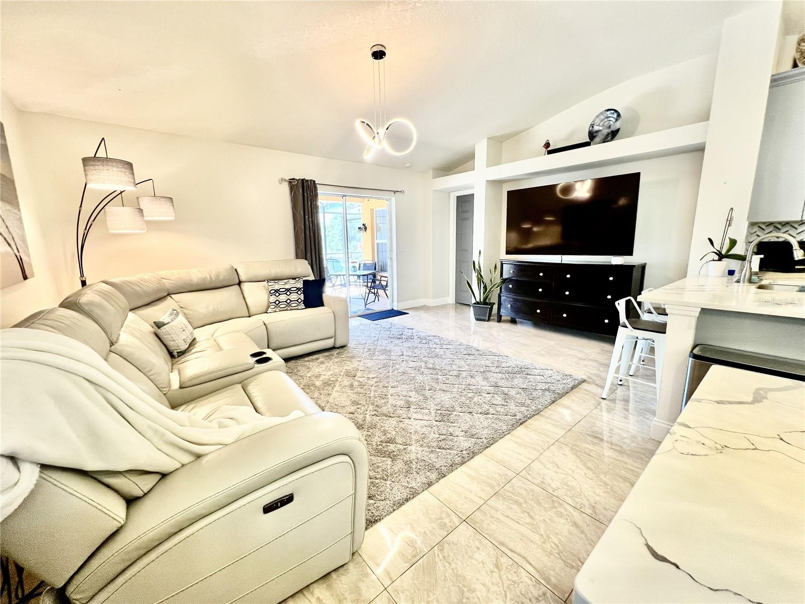 Image 22 of 54 For 31244 Crestmont Court