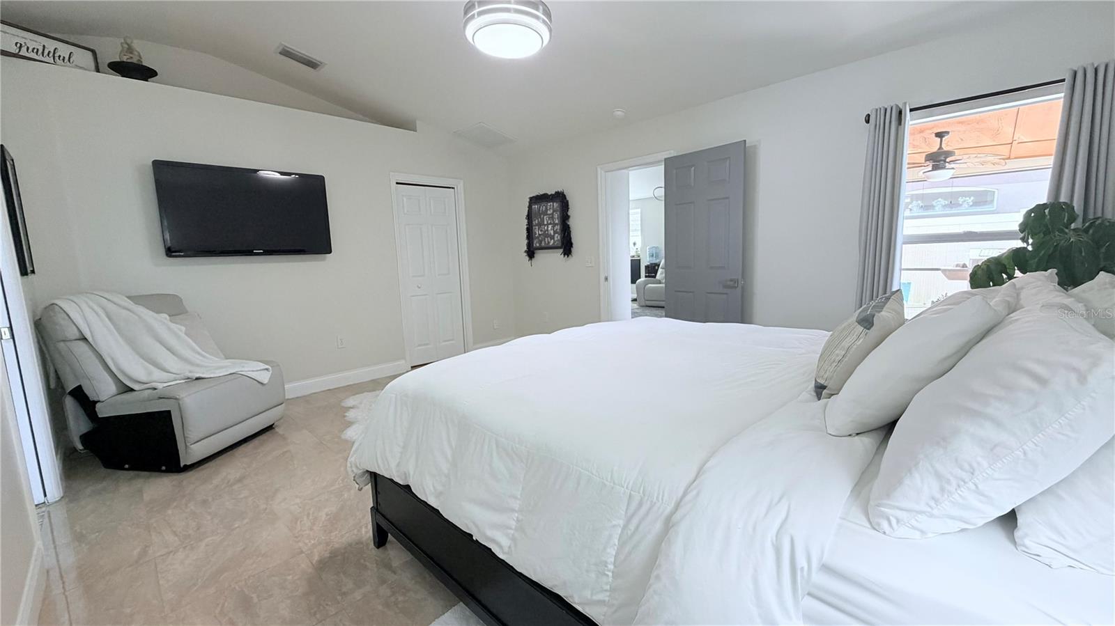 Image 28 of 54 For 31244 Crestmont Court