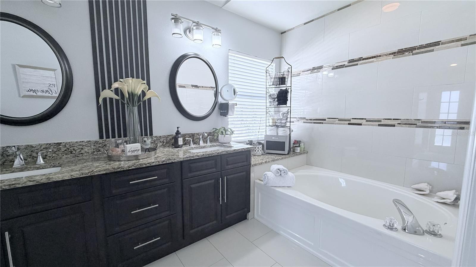 Image 31 of 54 For 31244 Crestmont Court