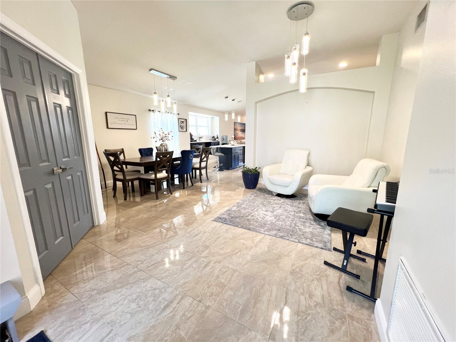 Image 8 of 54 For 31244 Crestmont Court