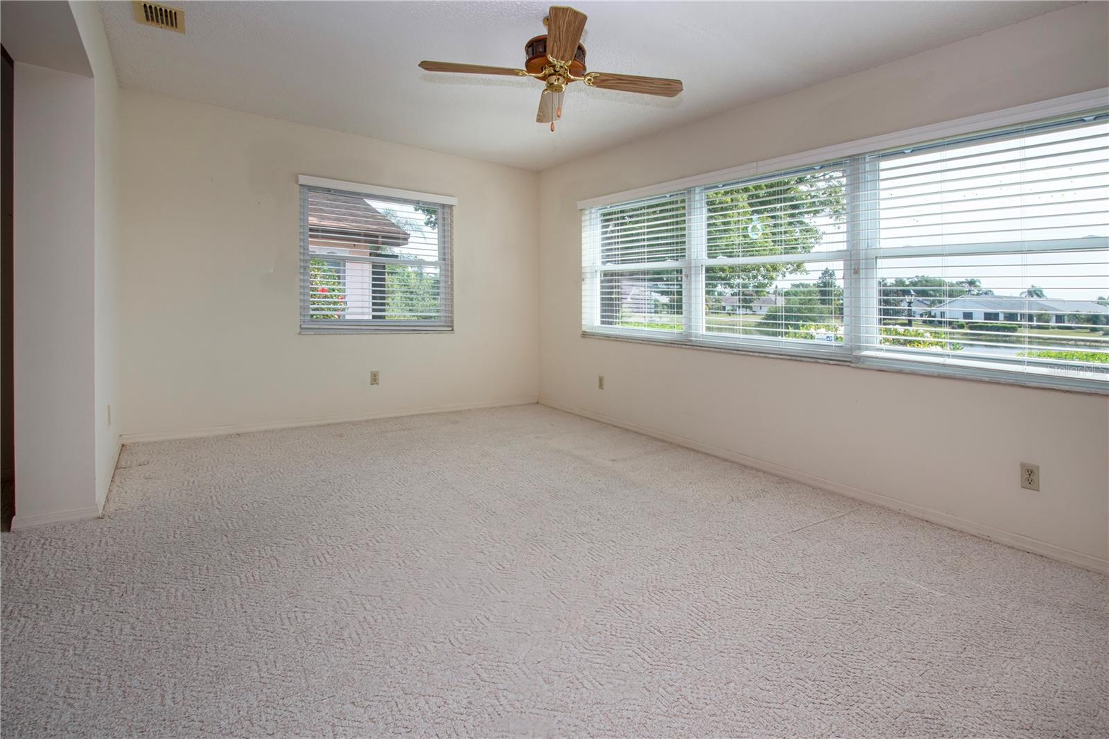 Image 18 of 42 For 1605 Dower Way