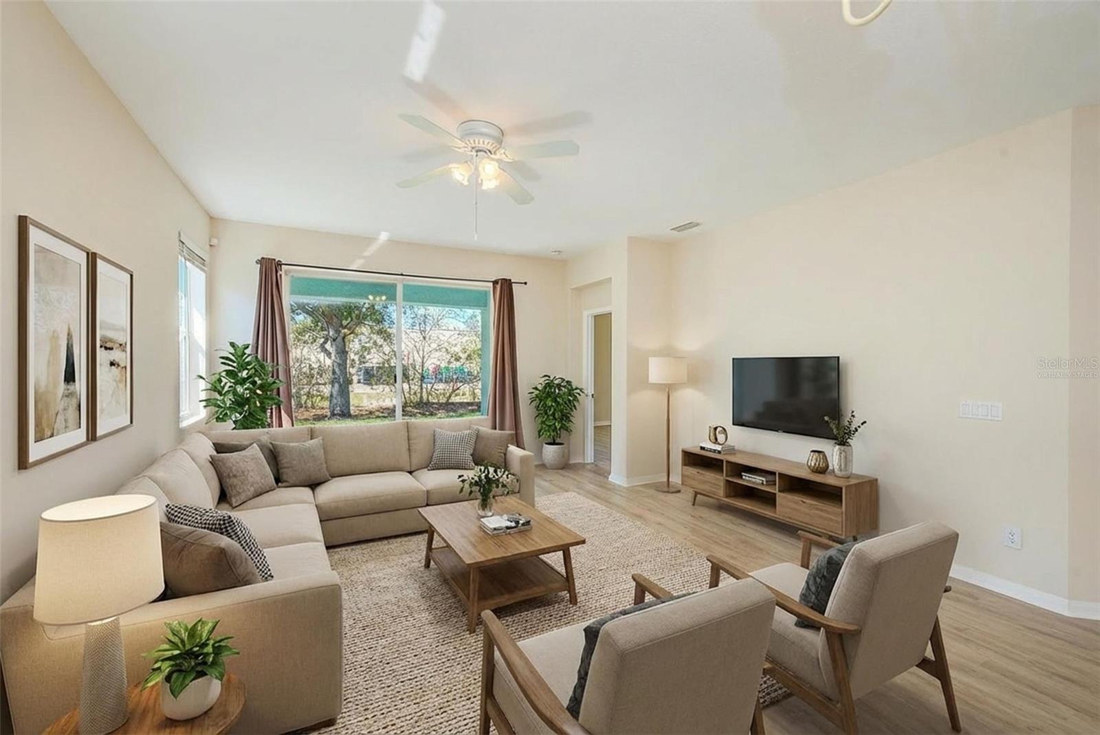 Image 4 of 27 For 11560 Captiva Kay Drive