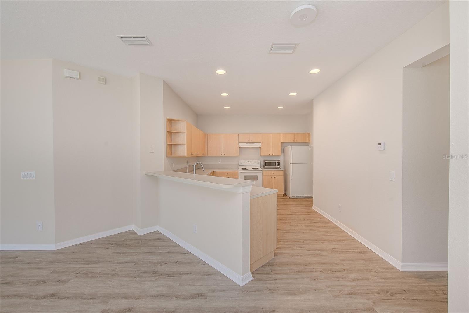 Image 6 of 27 For 11560 Captiva Kay Drive