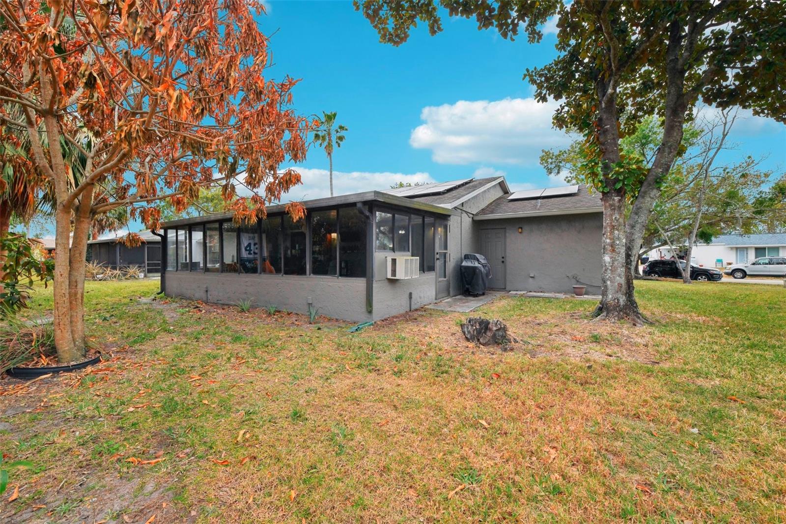 Image 18 of 32 For 10407 Larissa Street