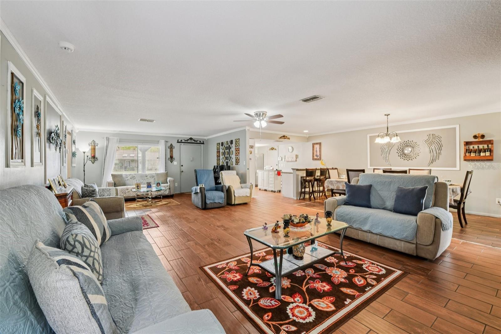 Image 5 of 32 For 10407 Larissa Street