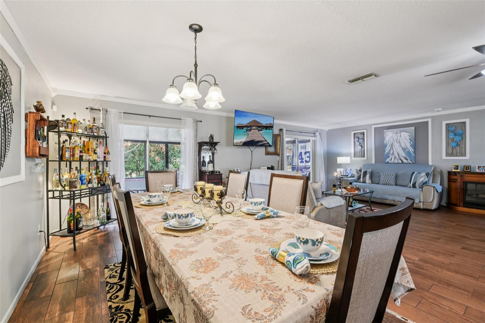 Image 6 of 32 For 10407 Larissa Street