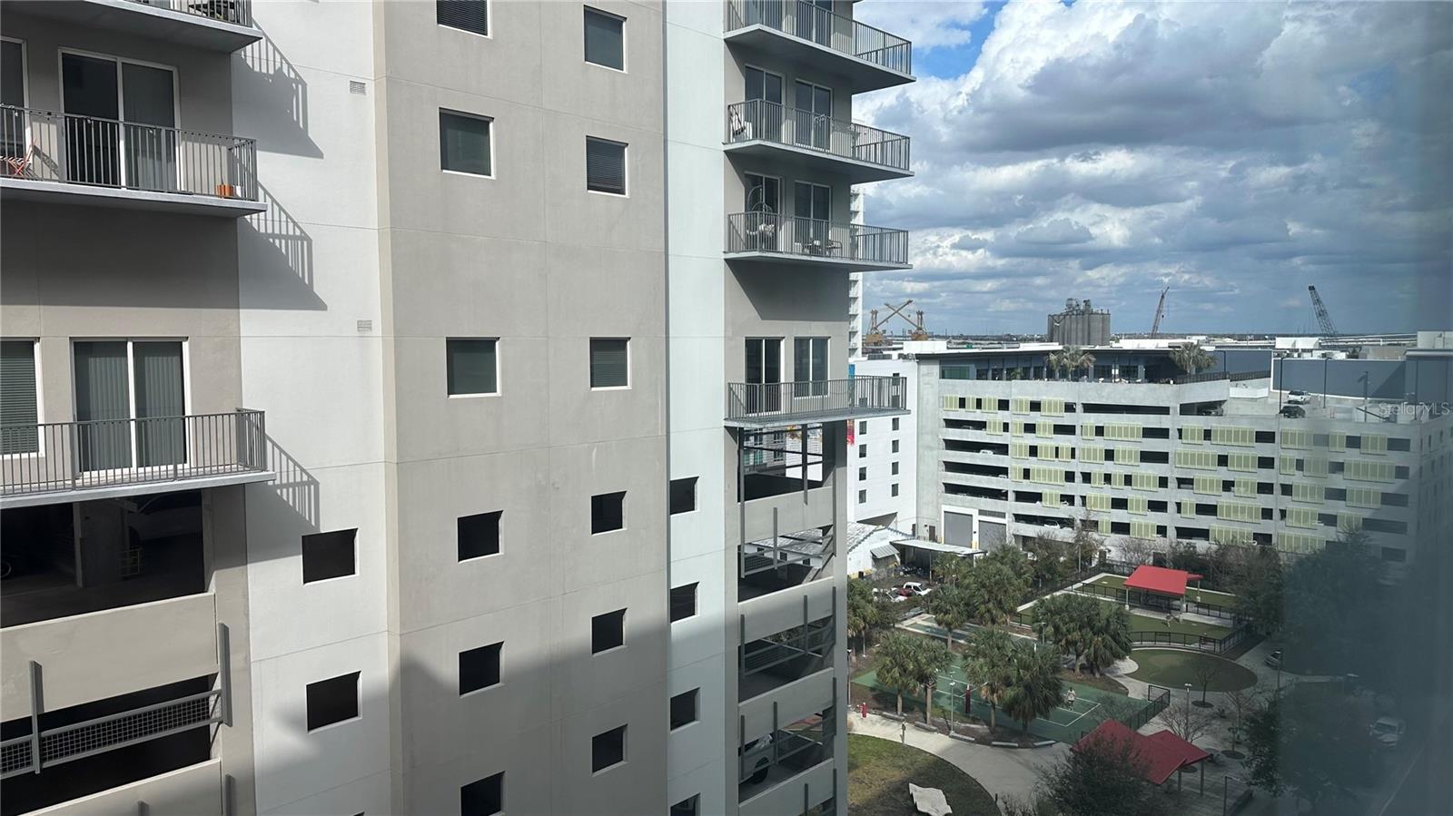 Image 13 of 32 For 1120 Kennedy Boulevard 926