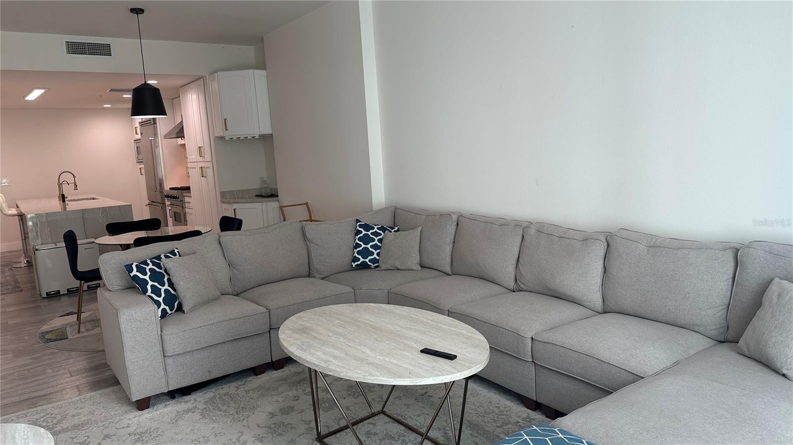 Image 14 of 32 For 1120 Kennedy Boulevard 926