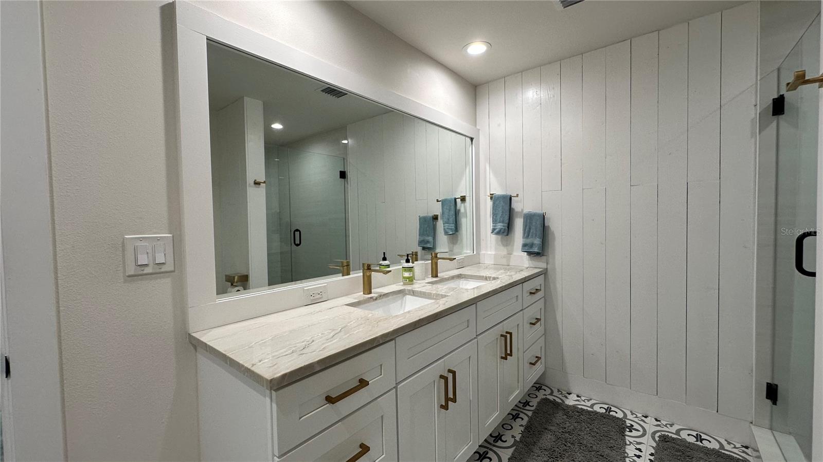 Image 23 of 32 For 1120 Kennedy Boulevard 926