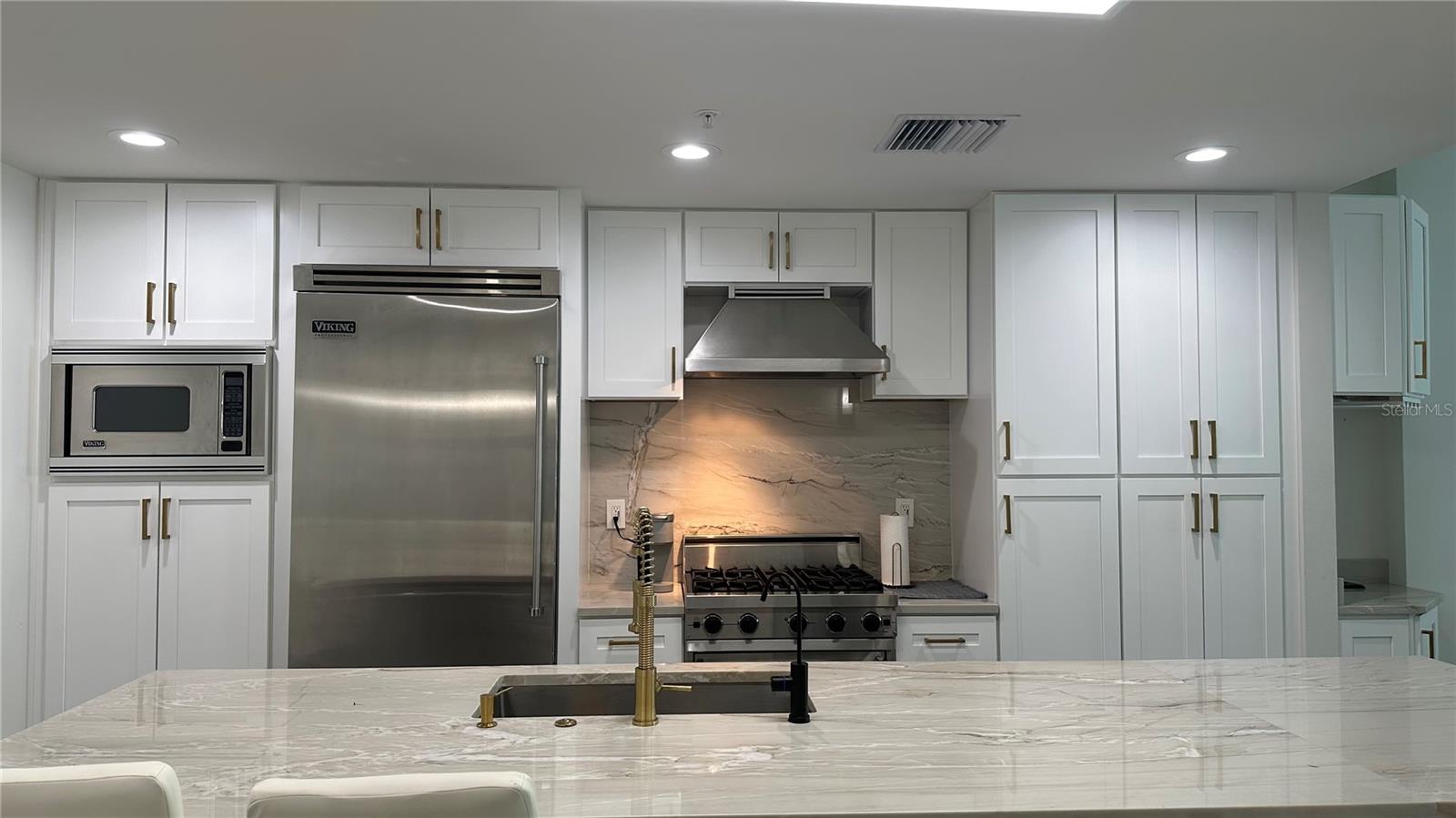 Image 3 of 32 For 1120 Kennedy Boulevard 926