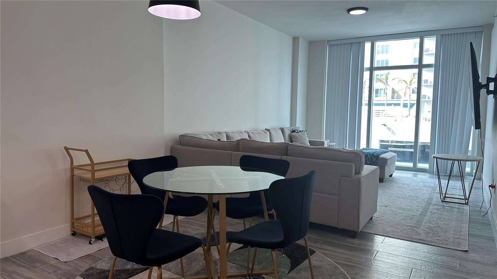 Image 7 of 32 For 1120 Kennedy Boulevard 926