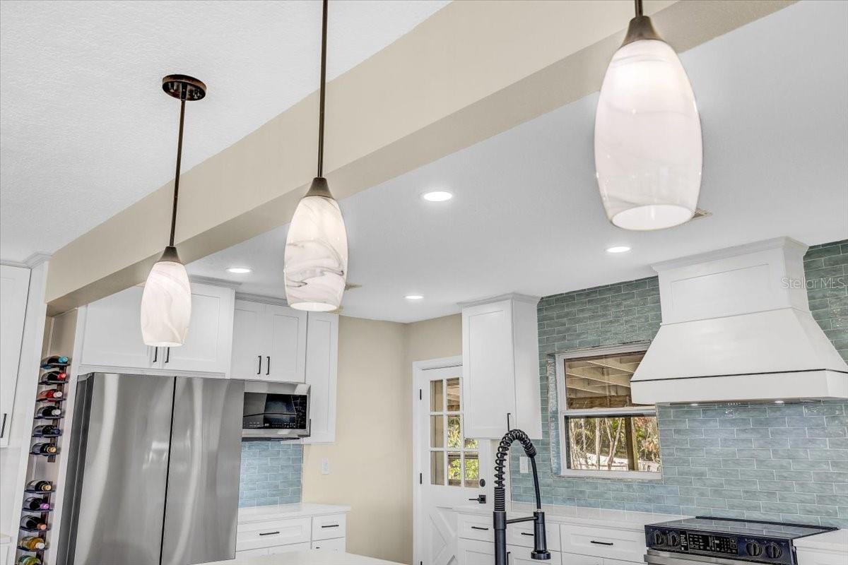 Image 16 of 68 For 2201 Riverview Boulevard