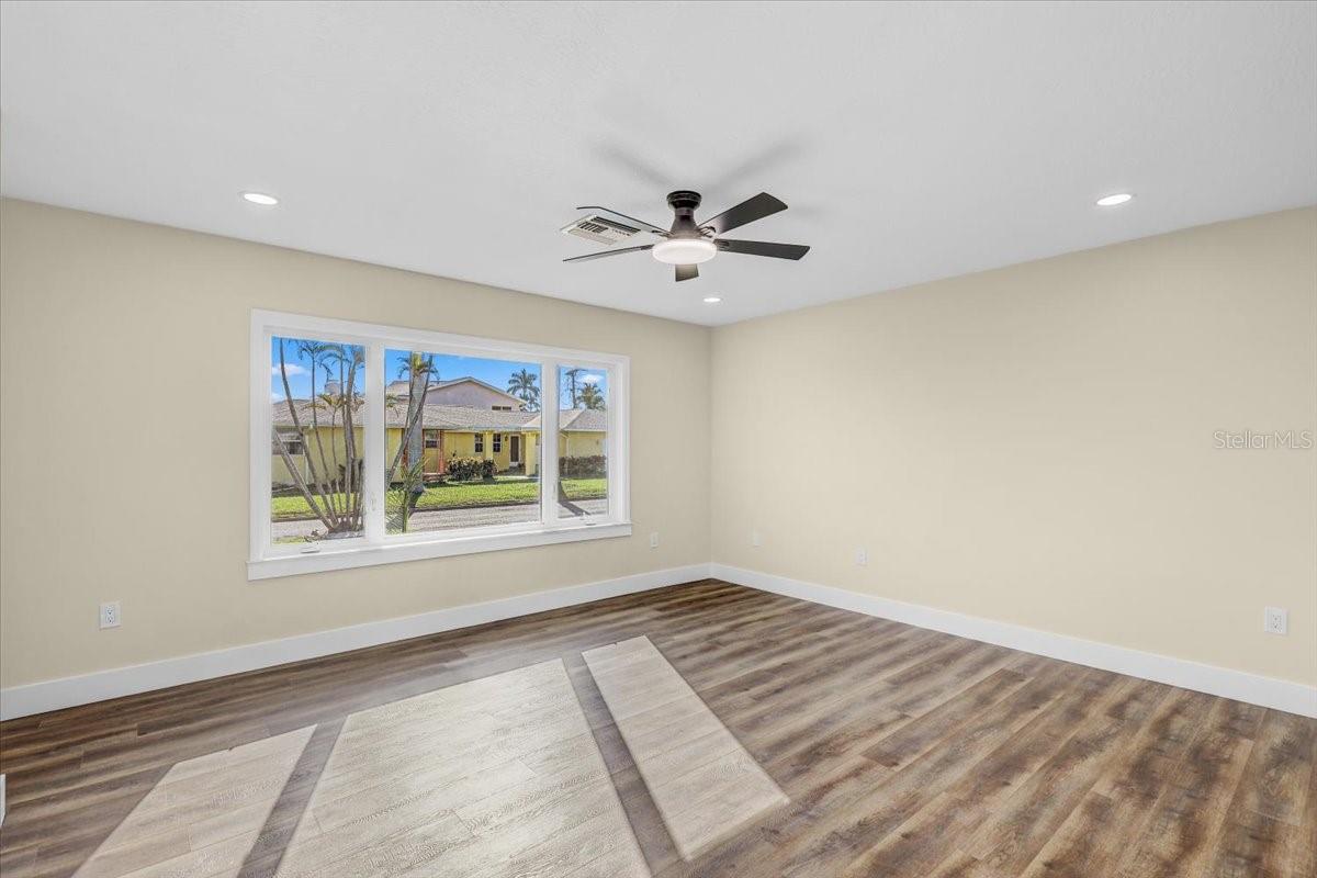 Image 19 of 68 For 2201 Riverview Boulevard