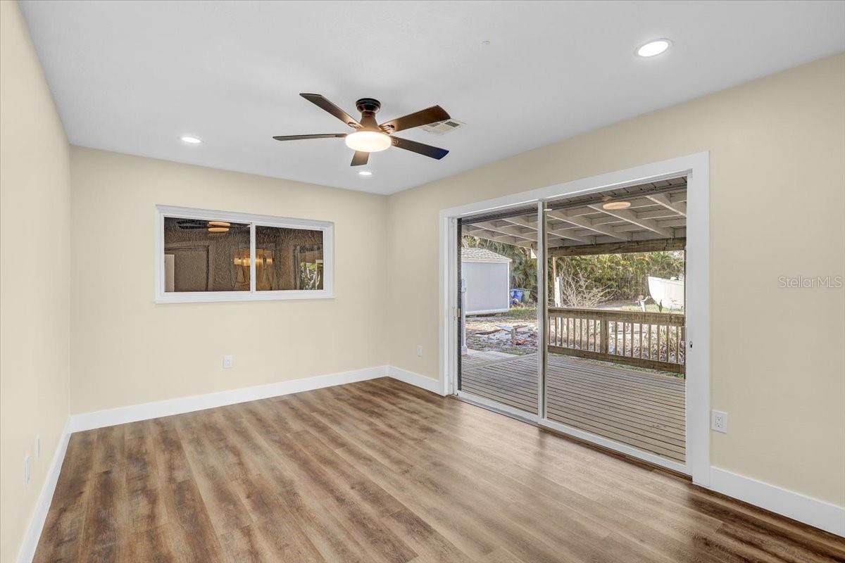 Image 25 of 68 For 2201 Riverview Boulevard