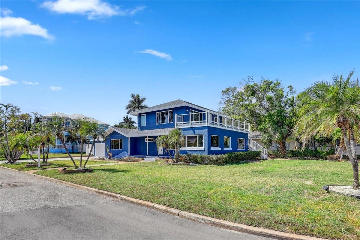 Image 50 of 68 For 2201 Riverview Boulevard