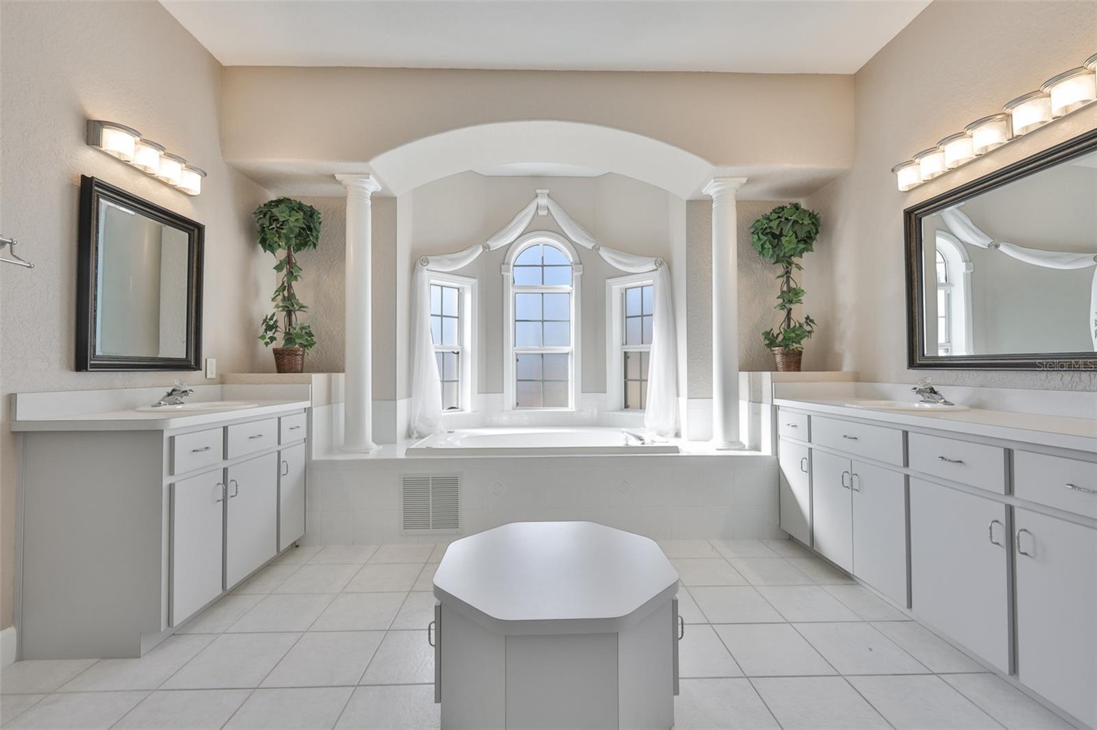 Image 26 of 66 For 11235 Warm Wind Way