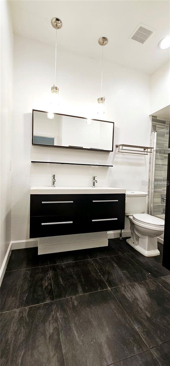 Image 15 of 43 For 8211 118th Avenue