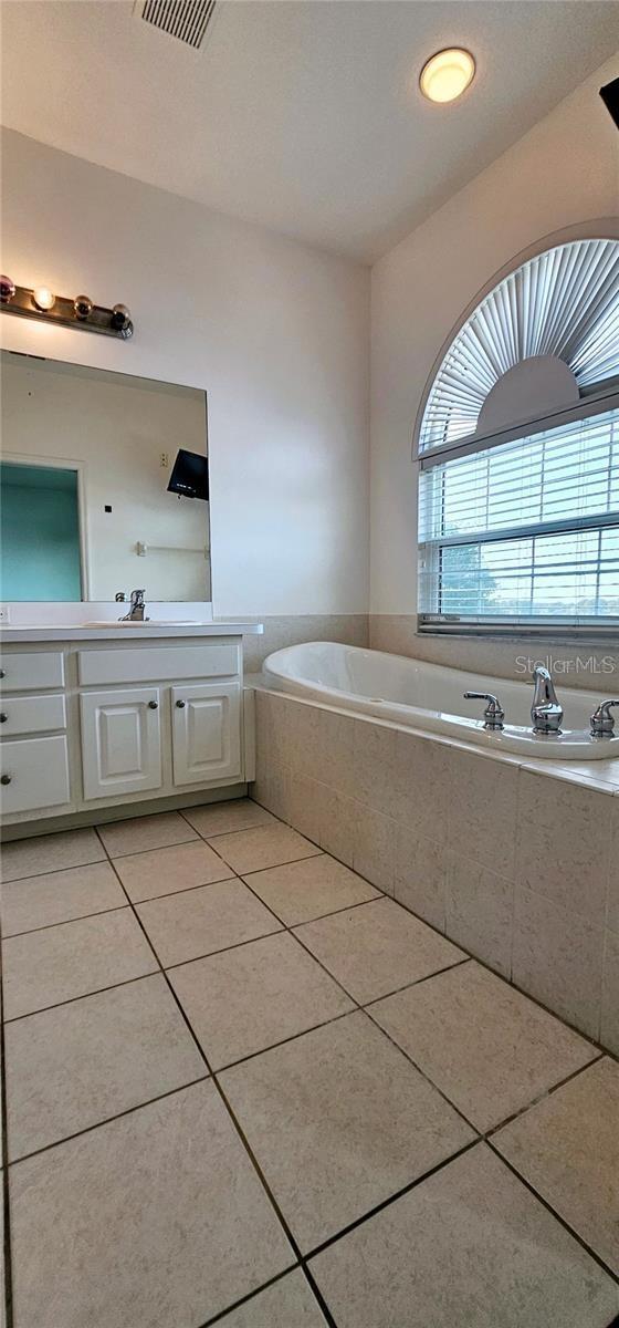 Image 27 of 43 For 8211 118th Avenue