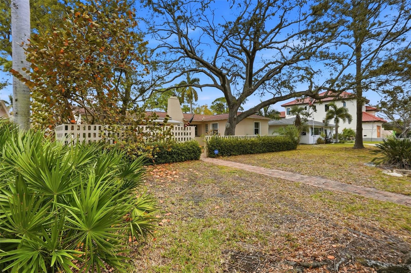 Image 8 of 13 For 280 Snell Isle Boulevard Ne