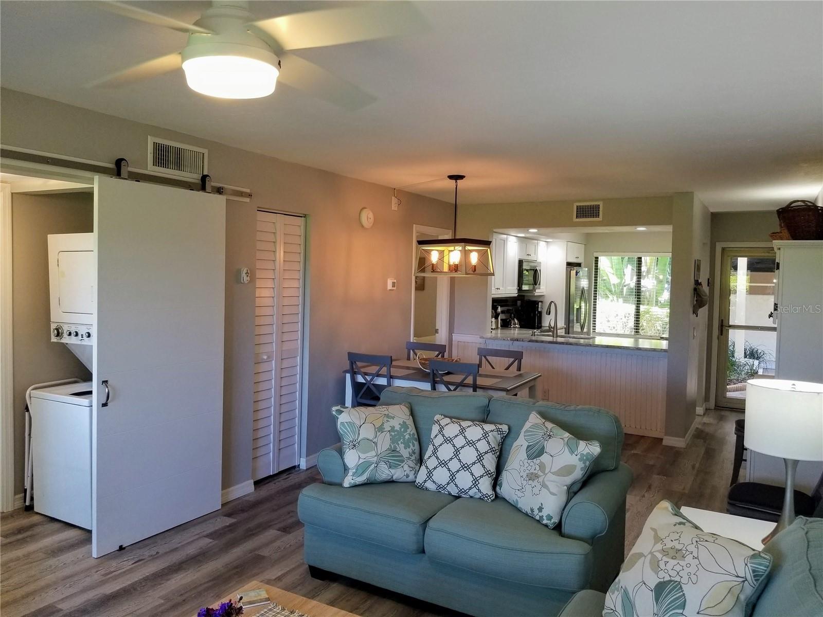 Image 5 of 36 For 6219 Palma Del Mar Boulevard S 112