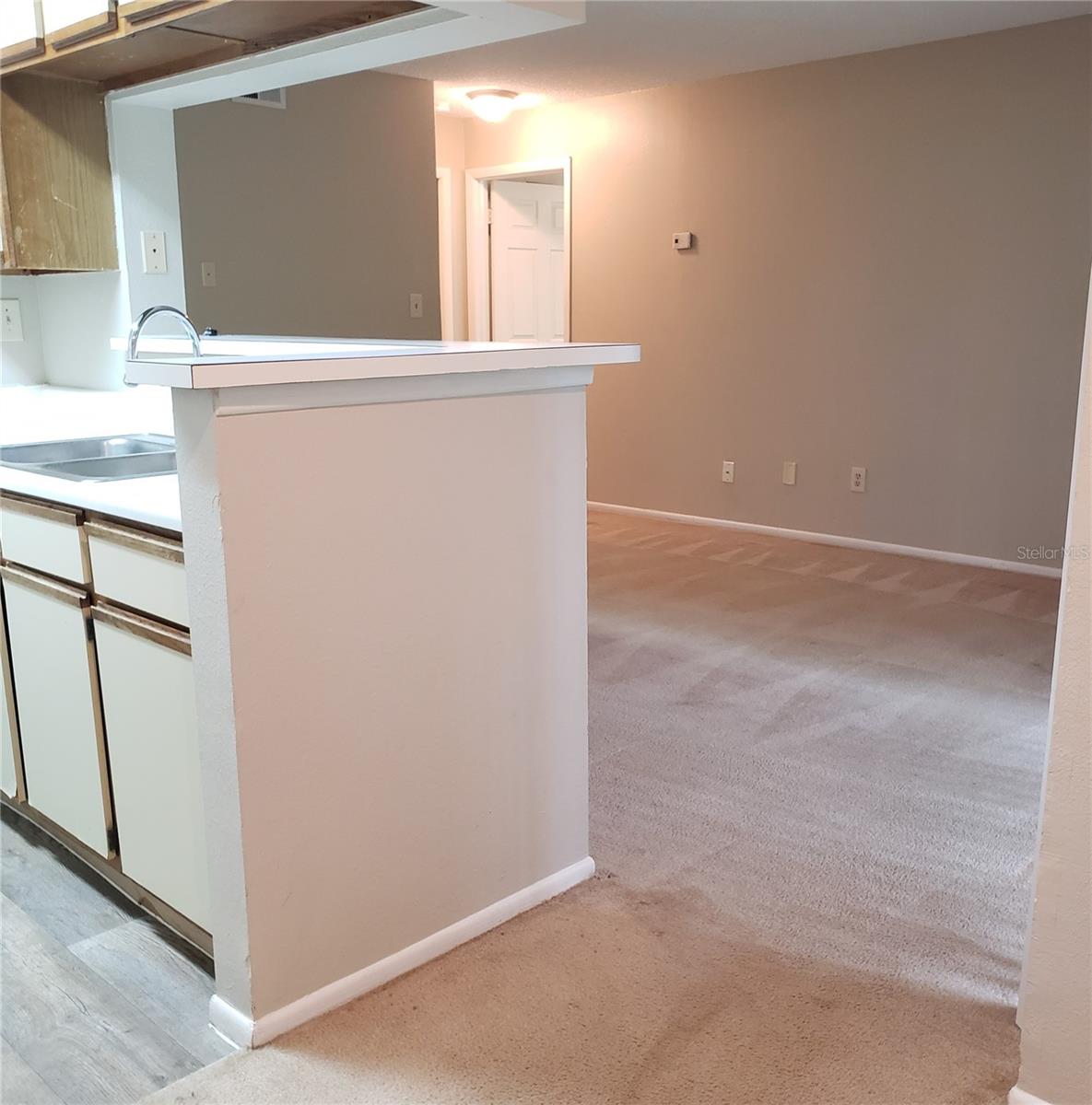 Image 9 of 16 For 8630 Mallard Reserve Drive 104