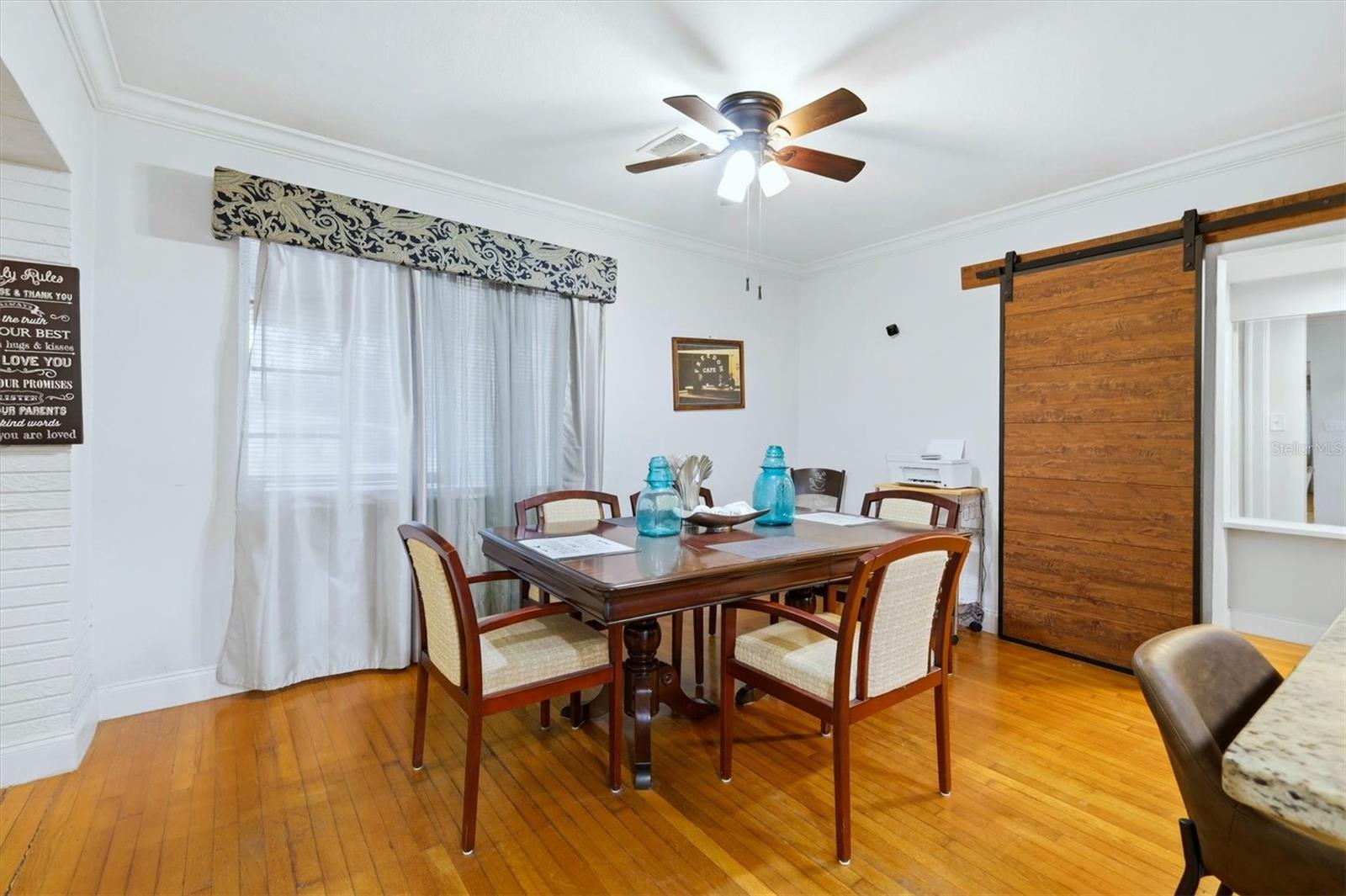 Image 15 of 38 For 7096 54th Avenue N