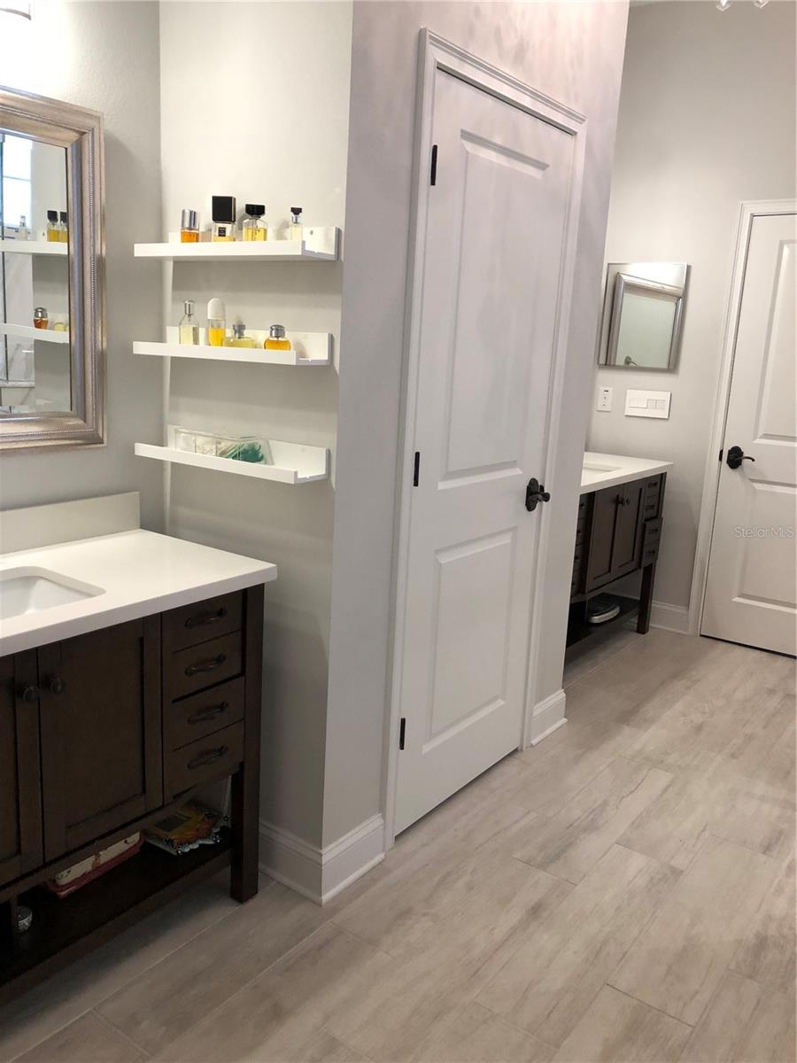 Image 17 of 21 For 4019 El Prado Boulevard