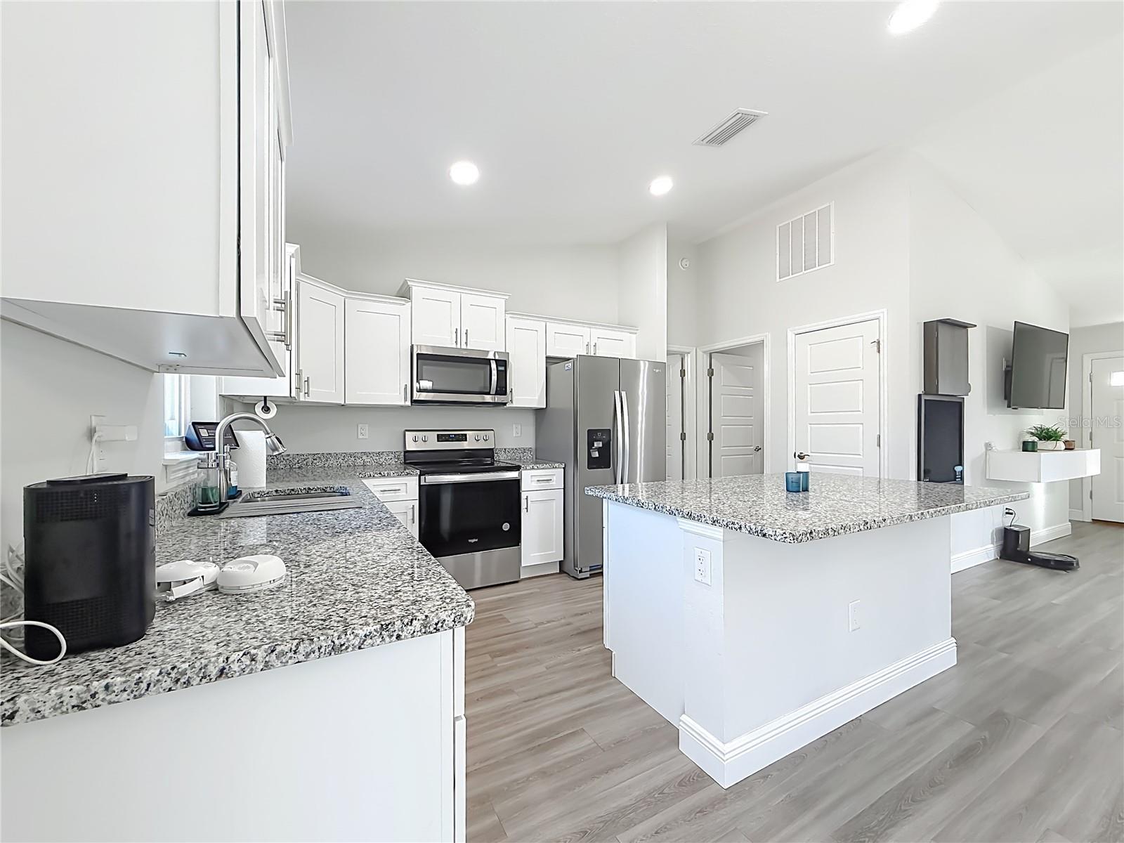 Image 14 of 54 For 1350 Manchester Drive