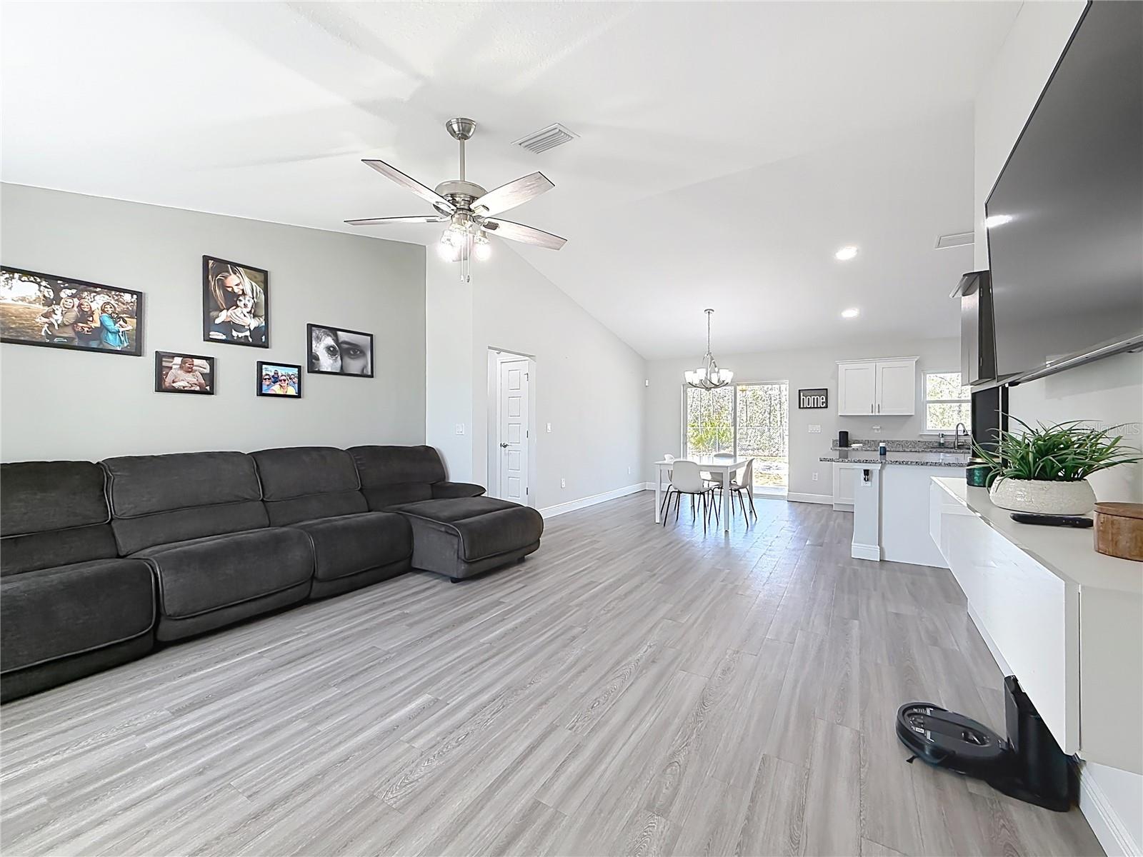 Image 6 of 54 For 1350 Manchester Drive