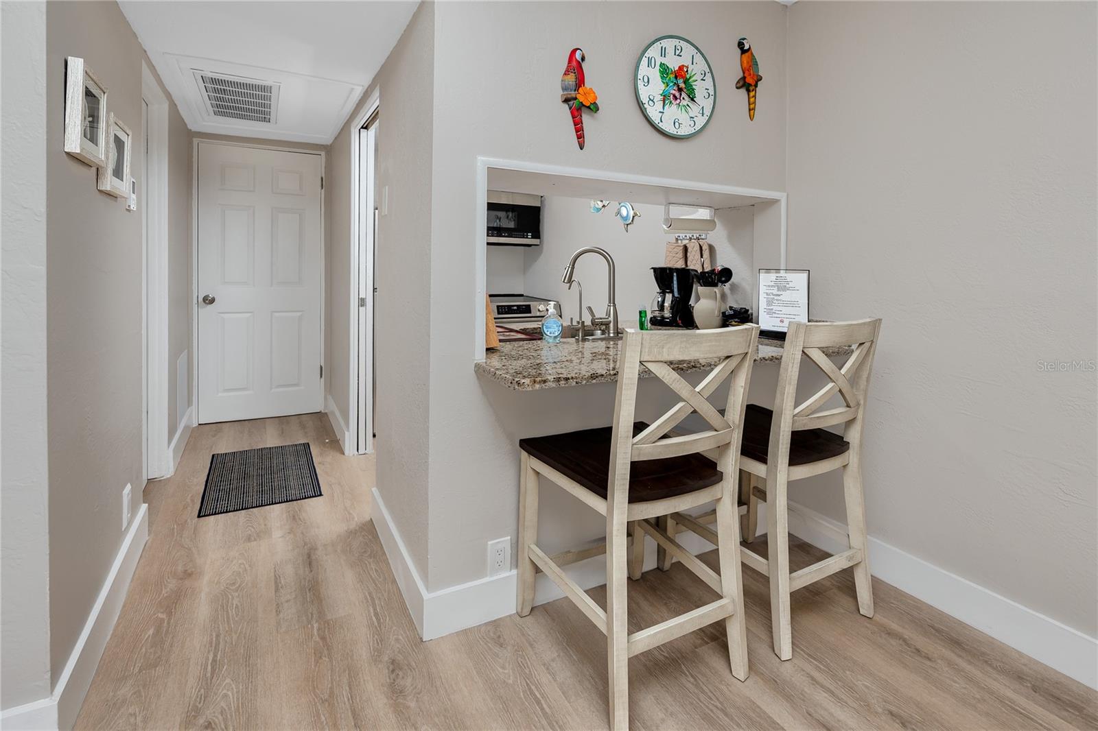 Image 13 of 49 For 282 Treasure Island Causeway 12