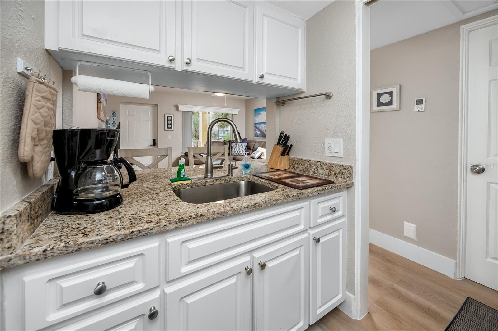 Image 15 of 49 For 282 Treasure Island Causeway 12