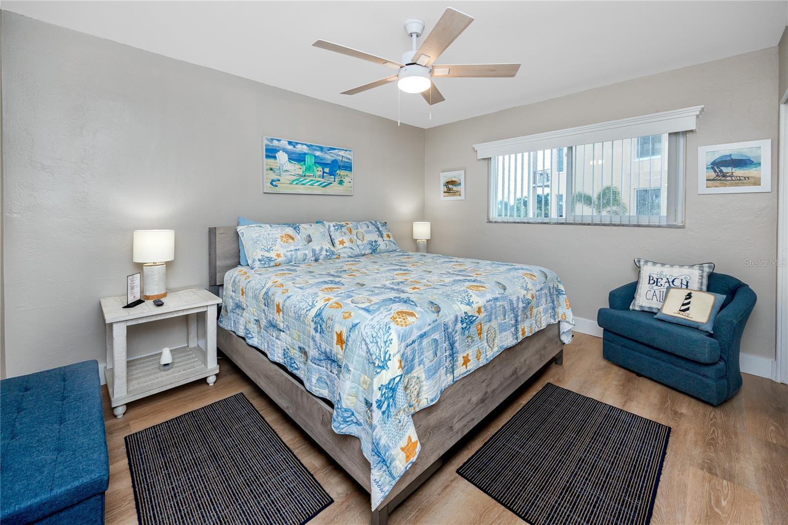 Image 20 of 49 For 282 Treasure Island Causeway 12