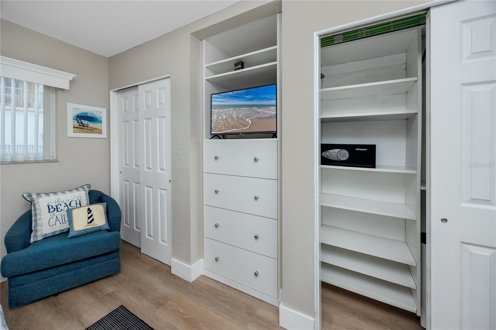 Image 22 of 49 For 282 Treasure Island Causeway 12