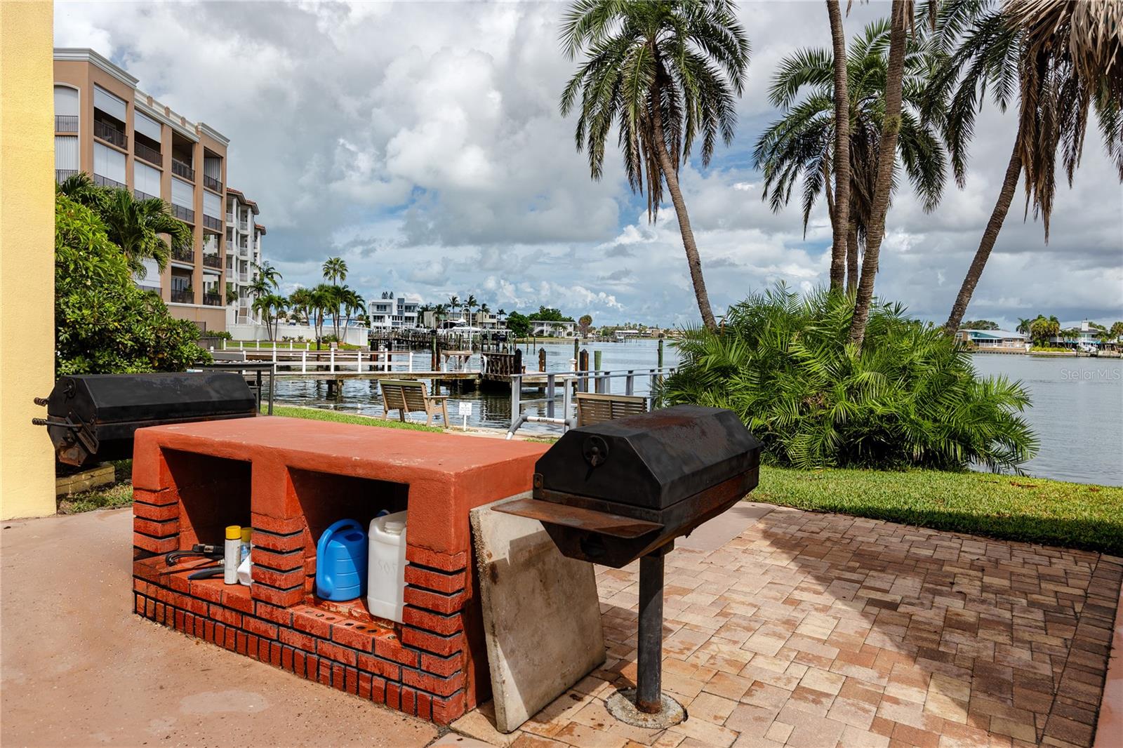 Image 30 of 49 For 282 Treasure Island Causeway 12