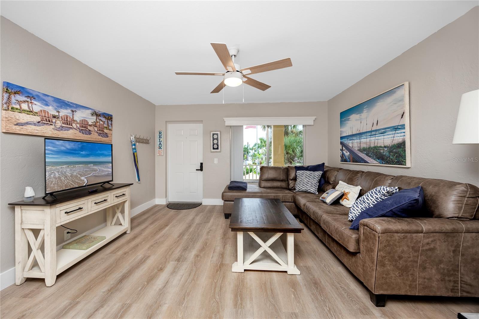 Image 9 of 49 For 282 Treasure Island Causeway 12