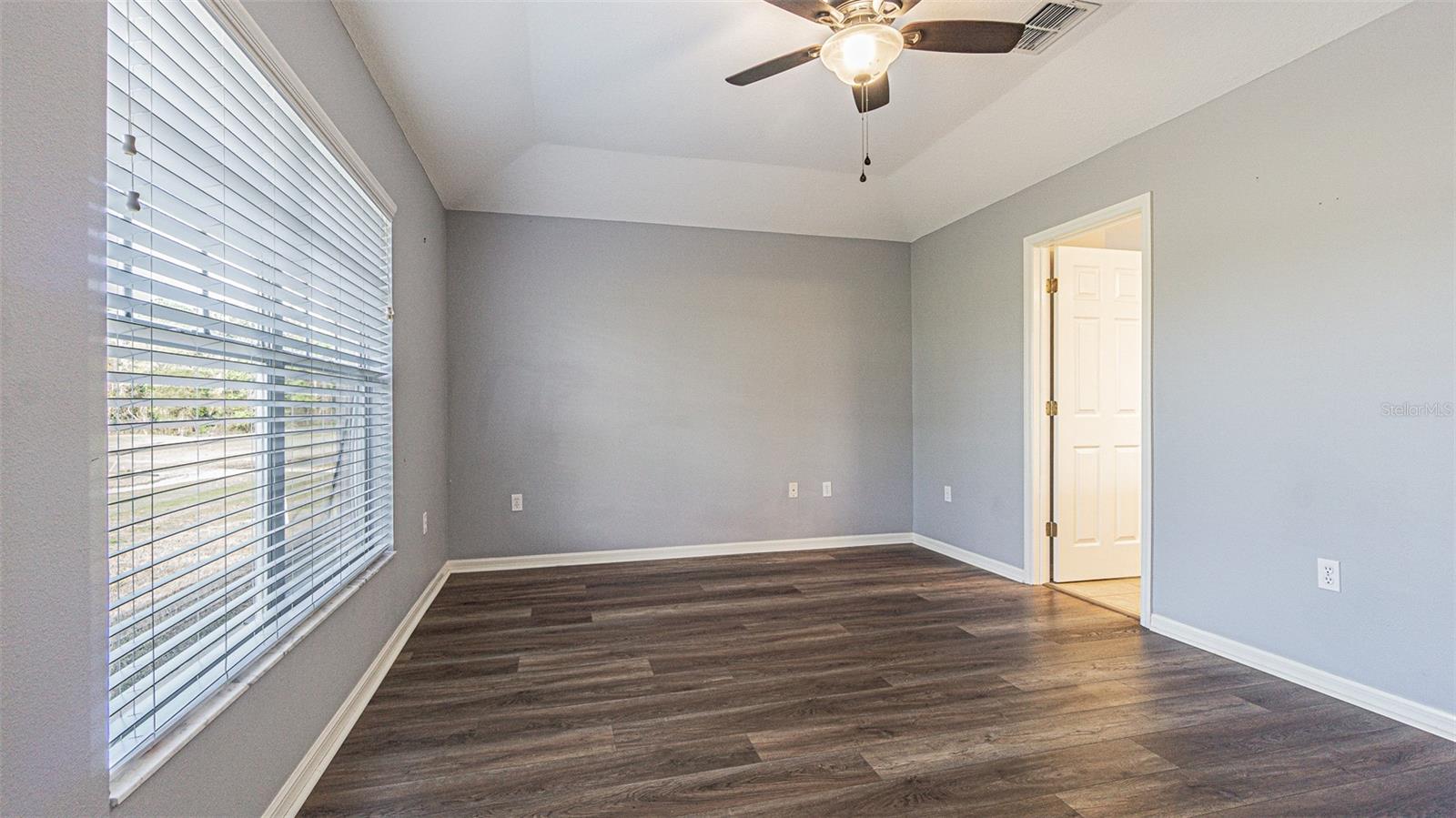 Image 22 of 88 For 11048 Moshie Lane