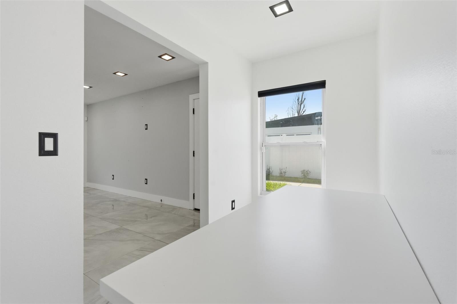 Image 12 of 50 For 10104 Dartmouth Avenue