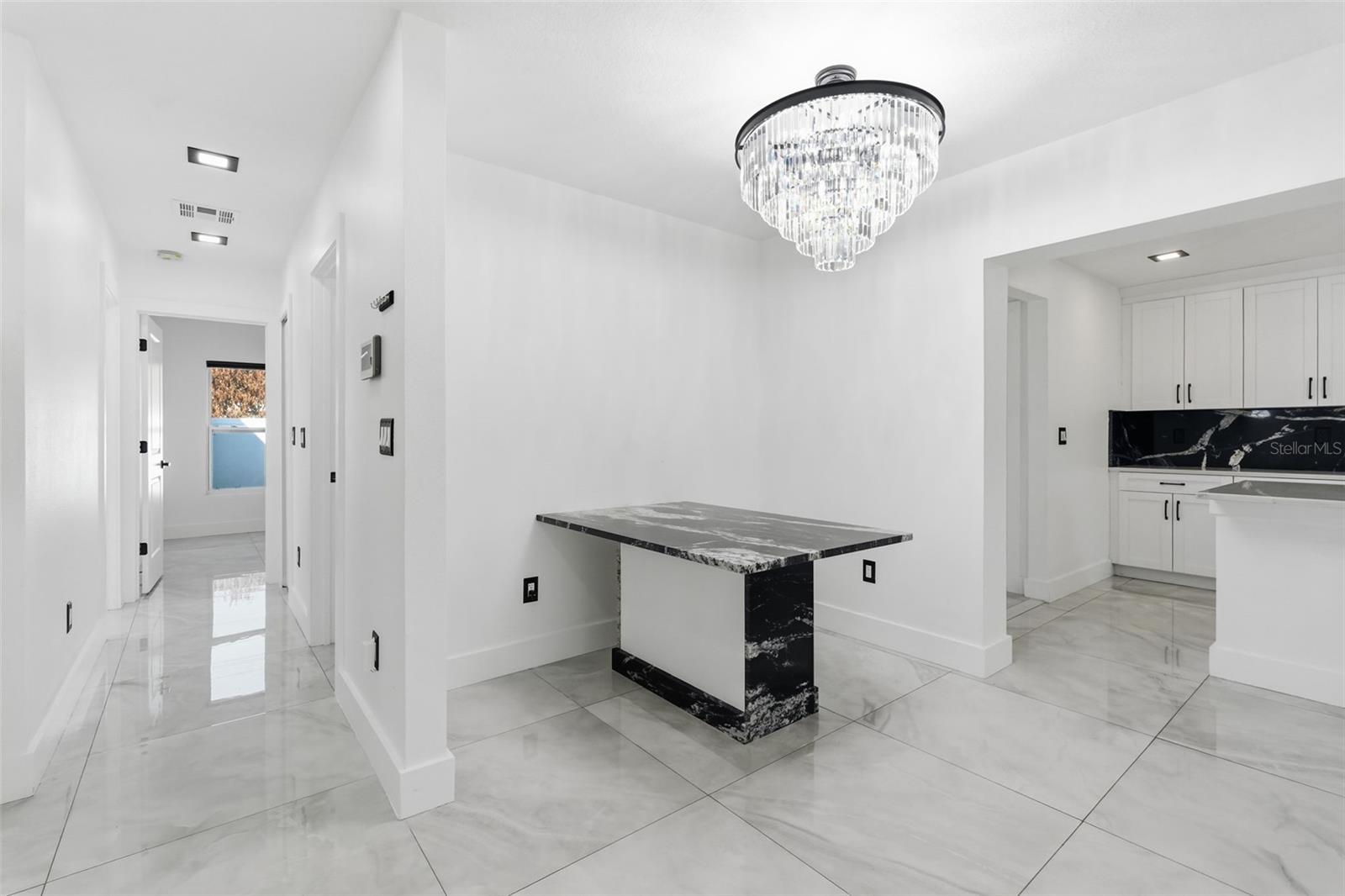 Image 13 of 50 For 10104 Dartmouth Avenue